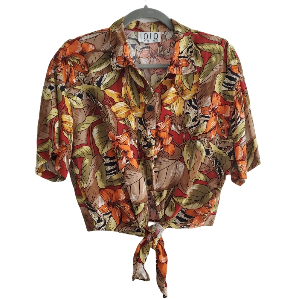⭐ 2 for $15 - Hawaiian Floral Tie Cropped Blouse